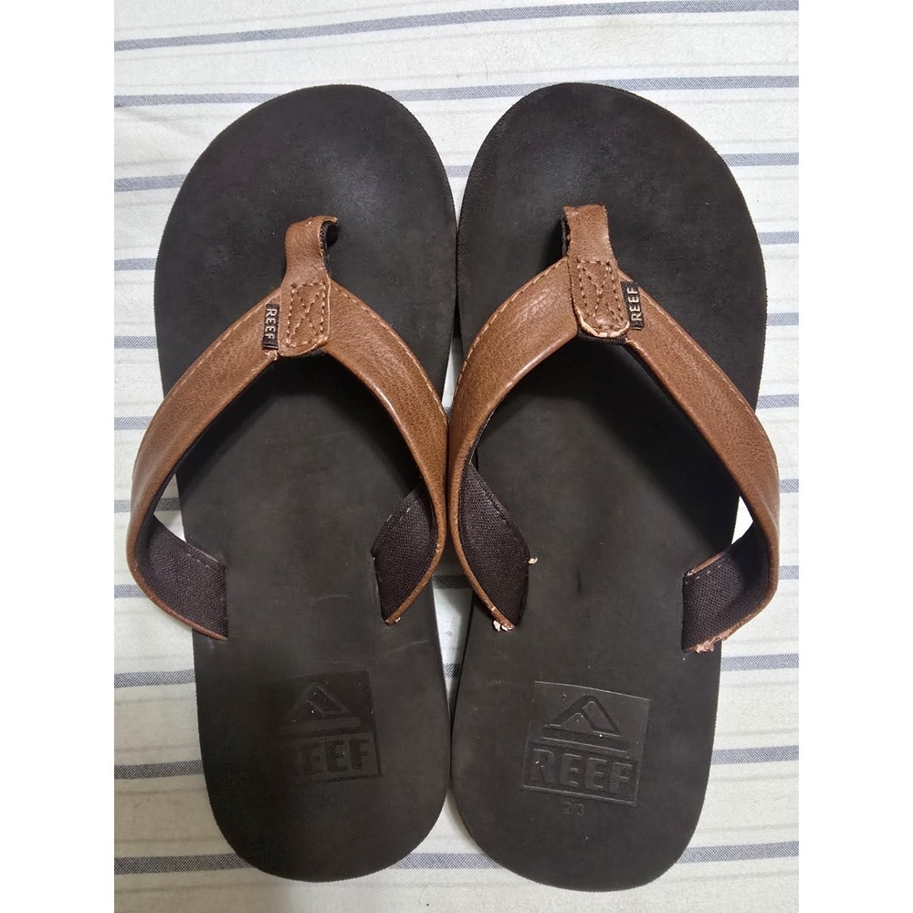 Kids reef flip flops Browm Size 2/3